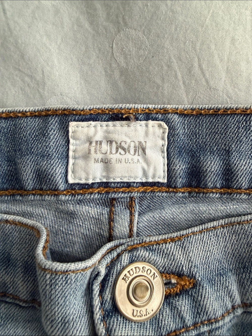 Hudson Jeans Light Blue Distressed Denim Cutoff Shorts, Size 28 - Picture 3 of 7